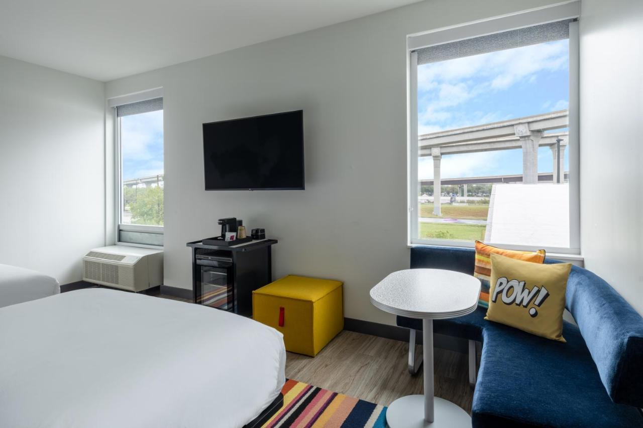 Отель Aloft Austin South Экстерьер фото