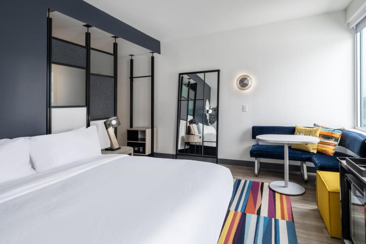 Отель Aloft Austin South Экстерьер фото