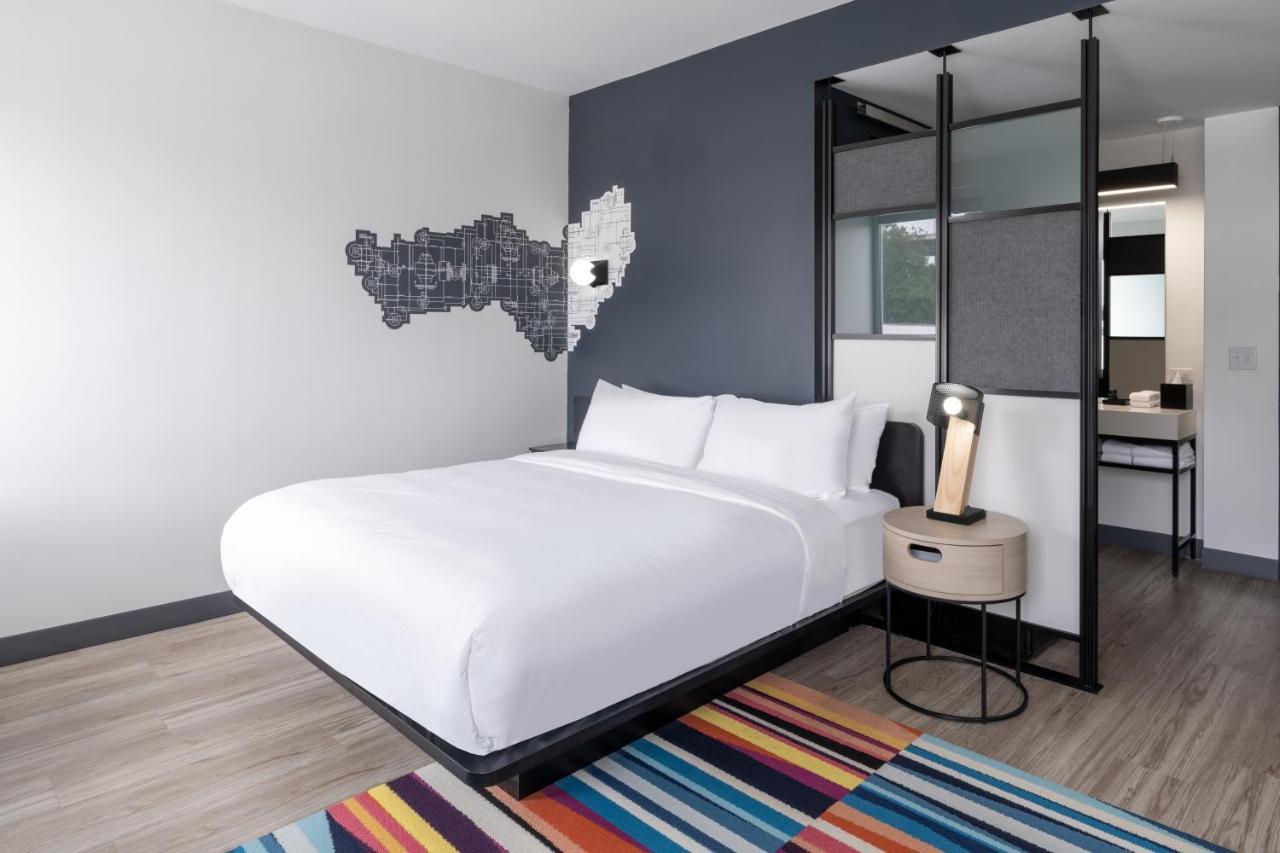 Отель Aloft Austin South Экстерьер фото