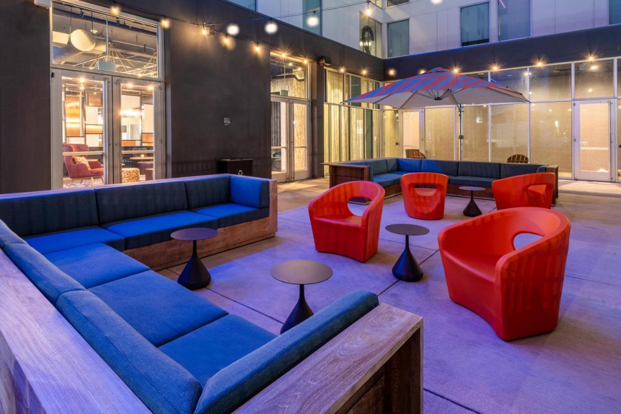 Отель Aloft Austin South Экстерьер фото