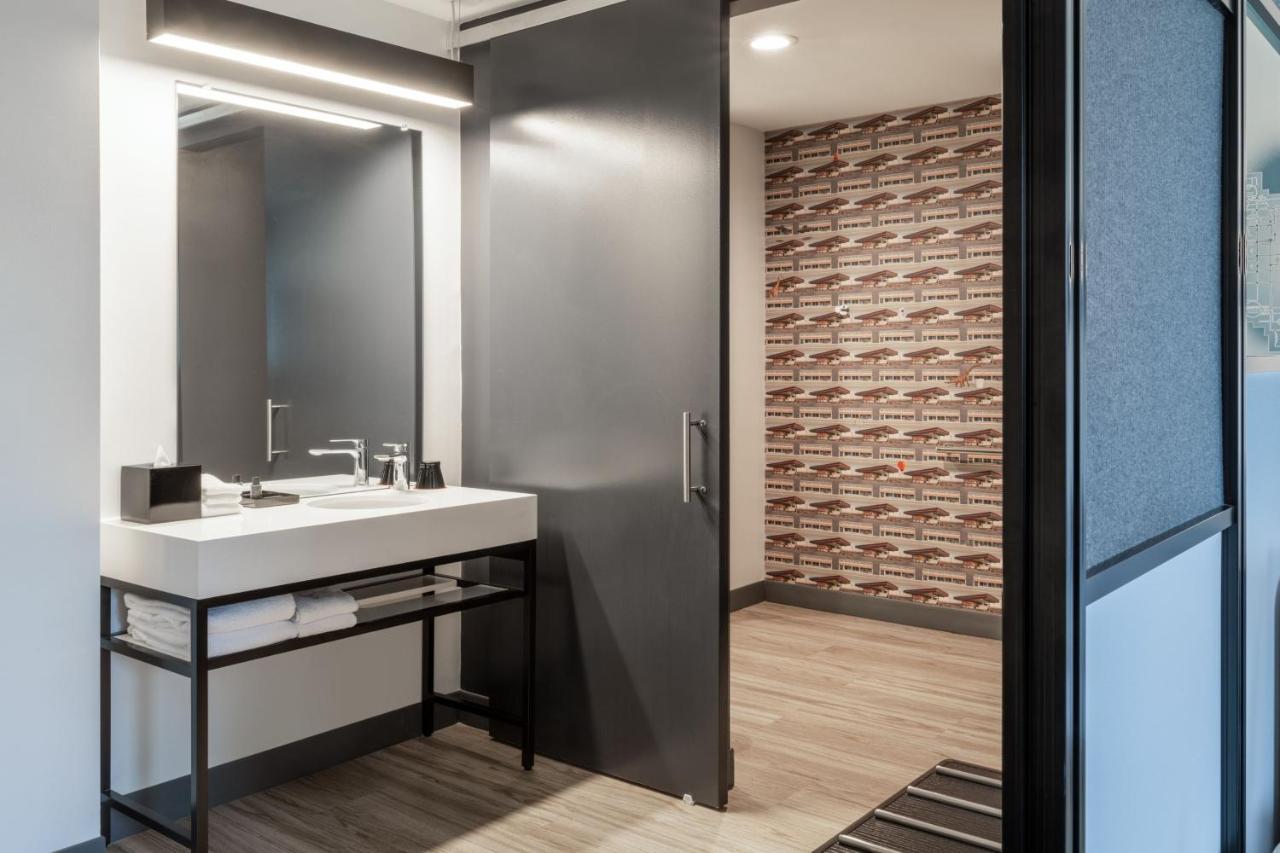 Отель Aloft Austin South Экстерьер фото