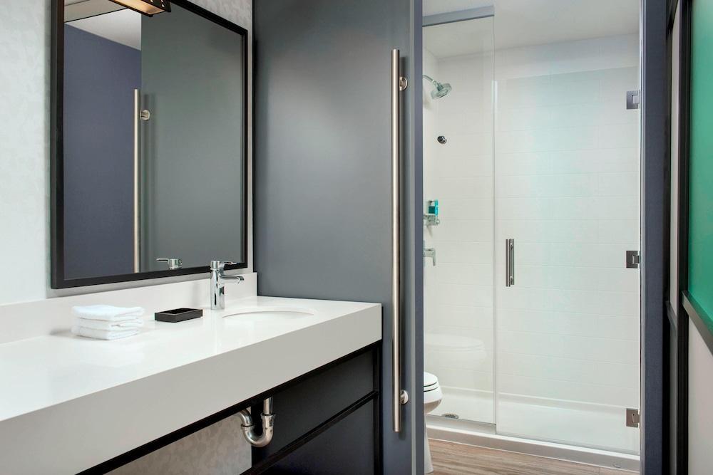 Отель Aloft Austin South Экстерьер фото