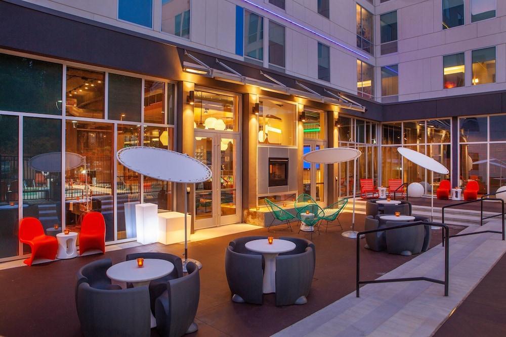 Отель Aloft Austin South Экстерьер фото